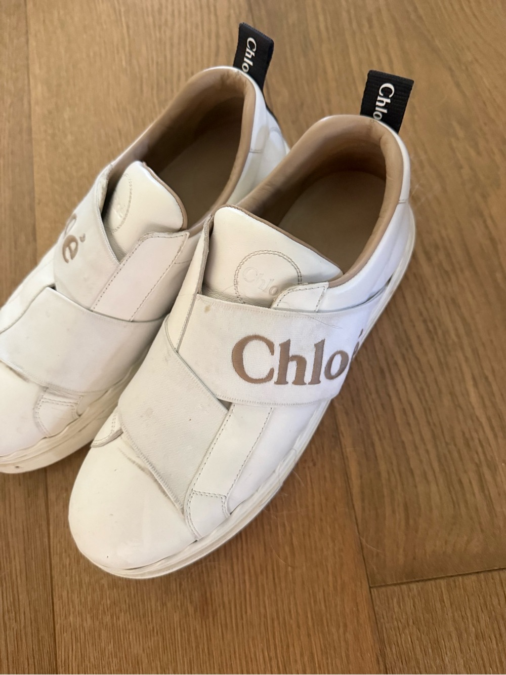Chloé Women's White & Tan Logo Slip-On Sneakers
